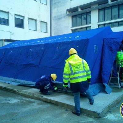 02.01.2022 Sistemazione Tenda Ospedale Pugliese Di Catanzaro 12