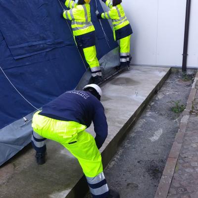 02.01.2022 Sistemazione Tenda Ospedale Pugliese Di Catanzaro 6