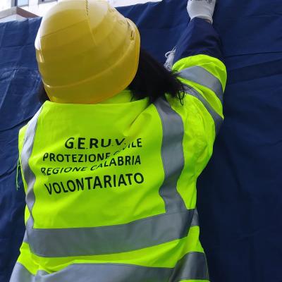 02.01.2022 Sistemazione Tenda Ospedale Pugliese Di Catanzaro 7